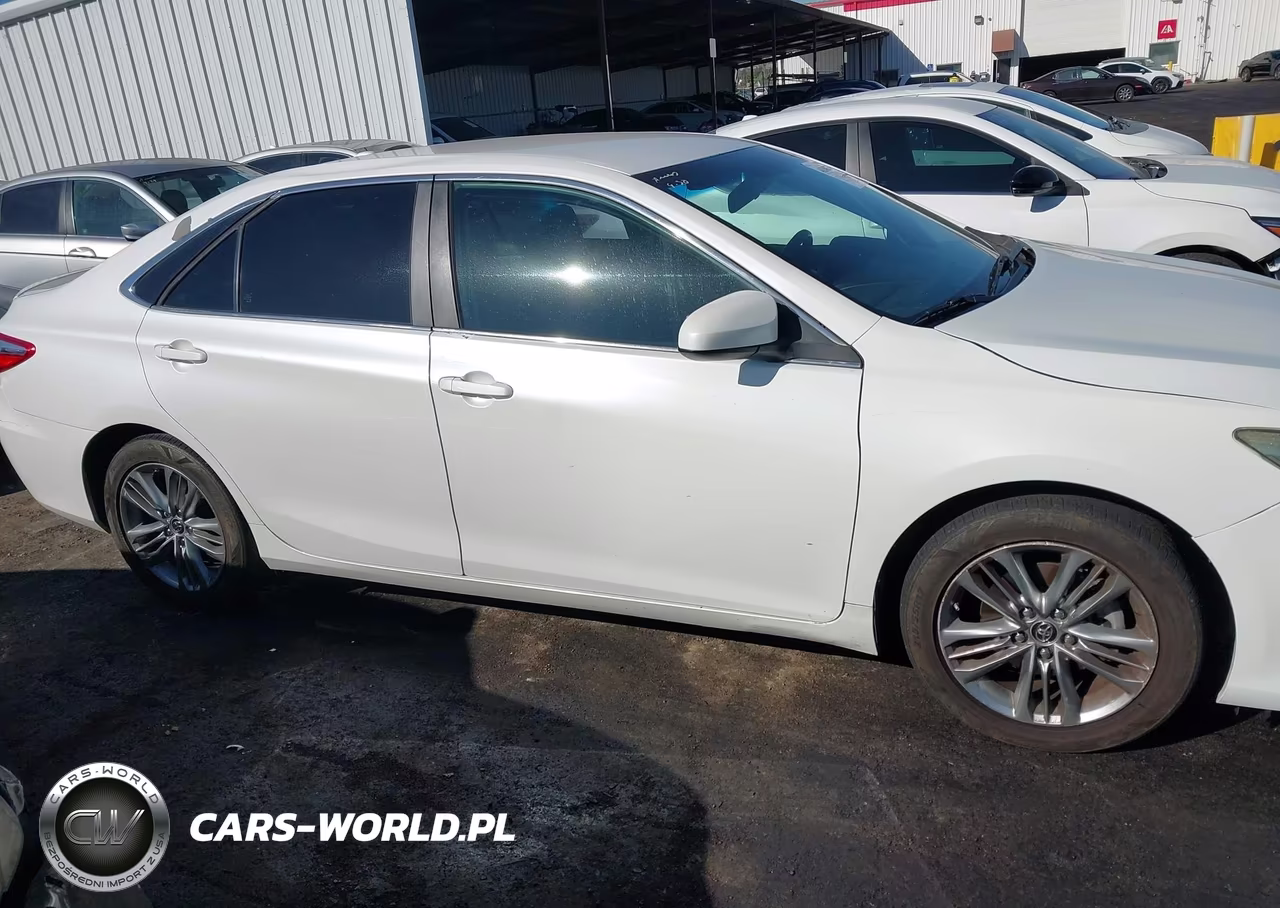 2015 Toyota Camry Se VIN:4T1BF1FK1FU095638 - 13