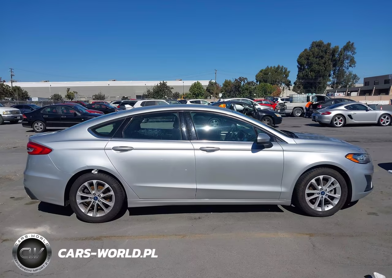 2019 Ford Fusion Se VIN:3FA6P0HD4KR135830 - 13