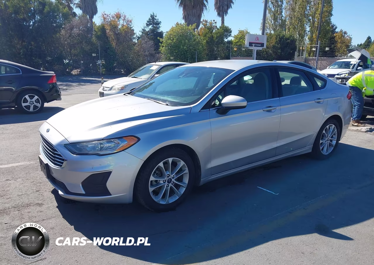 2019 Ford Fusion Se VIN:3FA6P0HD4KR135830 - 2