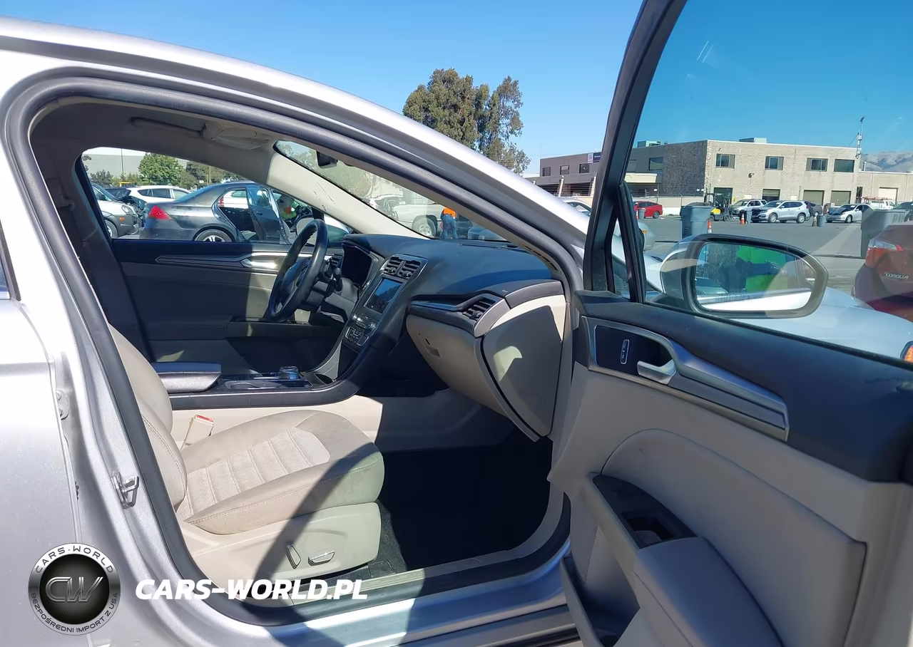2019 Ford Fusion Se VIN:3FA6P0HD4KR135830 - 5