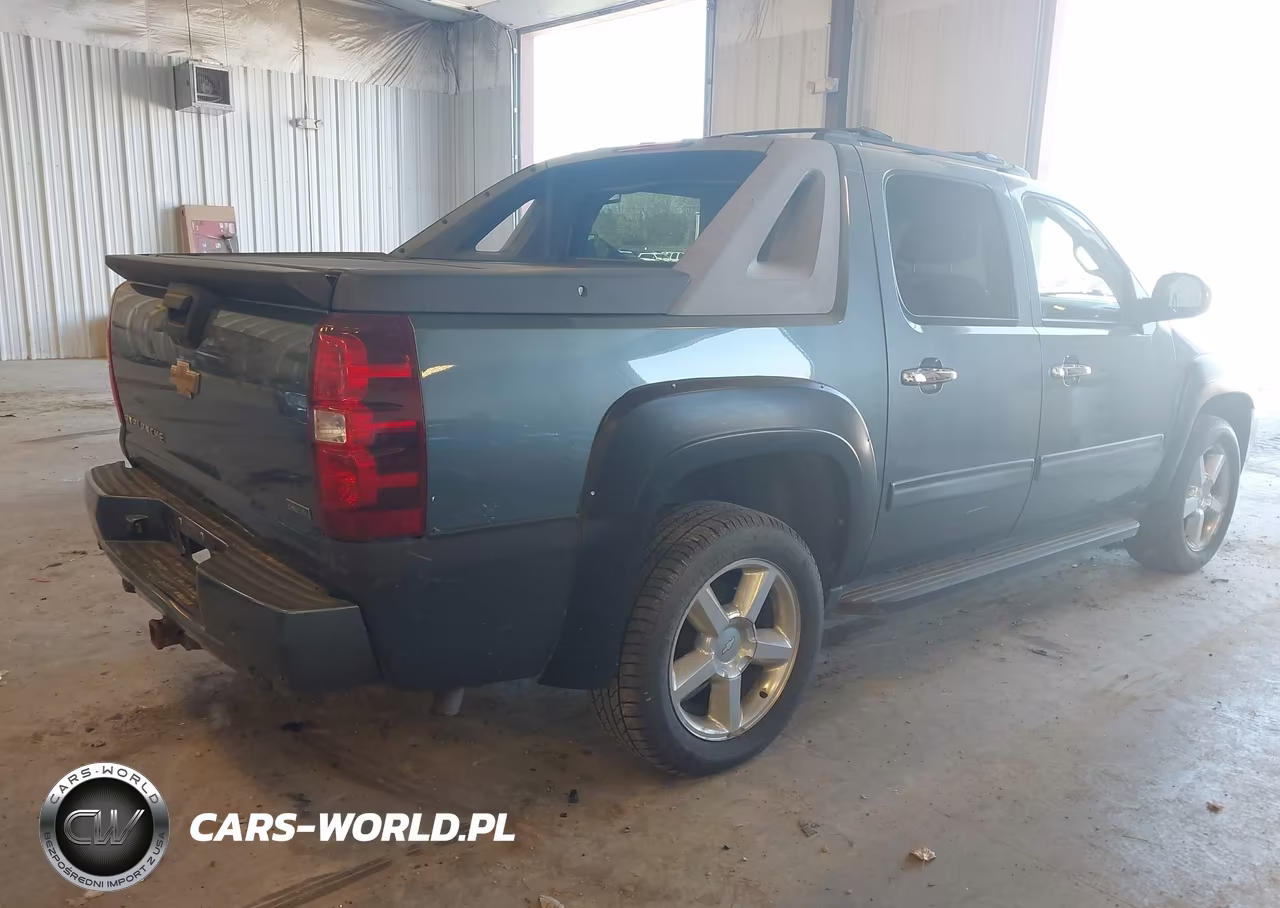 2011 Chevrolet Avalanche 1500 Ls VIN:3GNTKEE37BG172250 - 4
