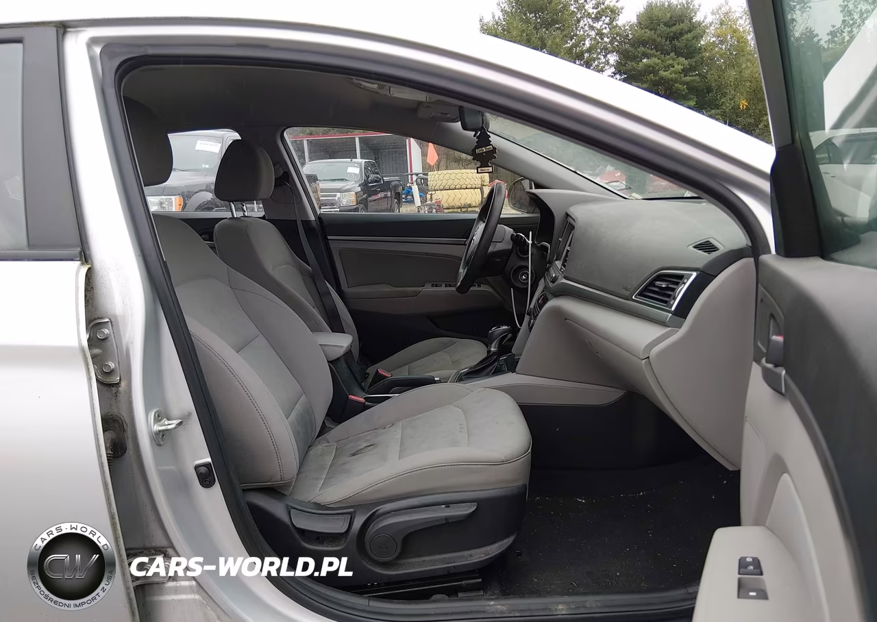 2018 Hyundai Elantra Sel VIN:5NPD84LF1JH237182 - 5