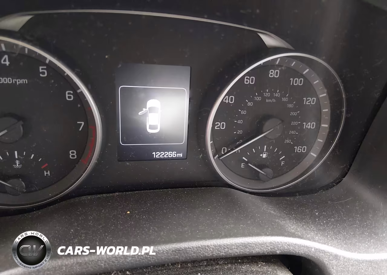 2018 Hyundai Elantra Sel VIN:5NPD84LF1JH237182 - 7