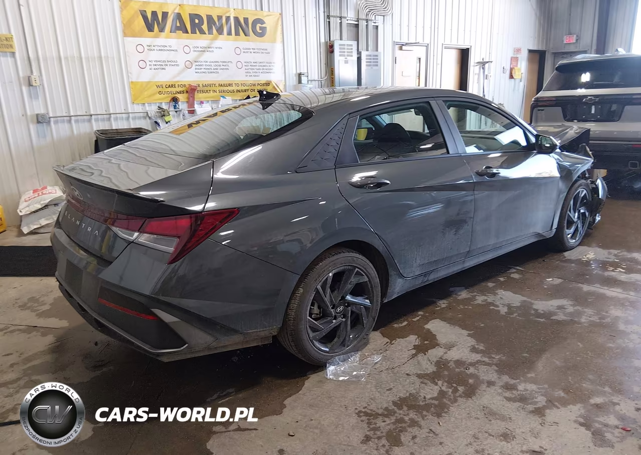 2026 Hyundai Elantra Sel Sport VIN:KMHLM4DG5TU226365 - 4