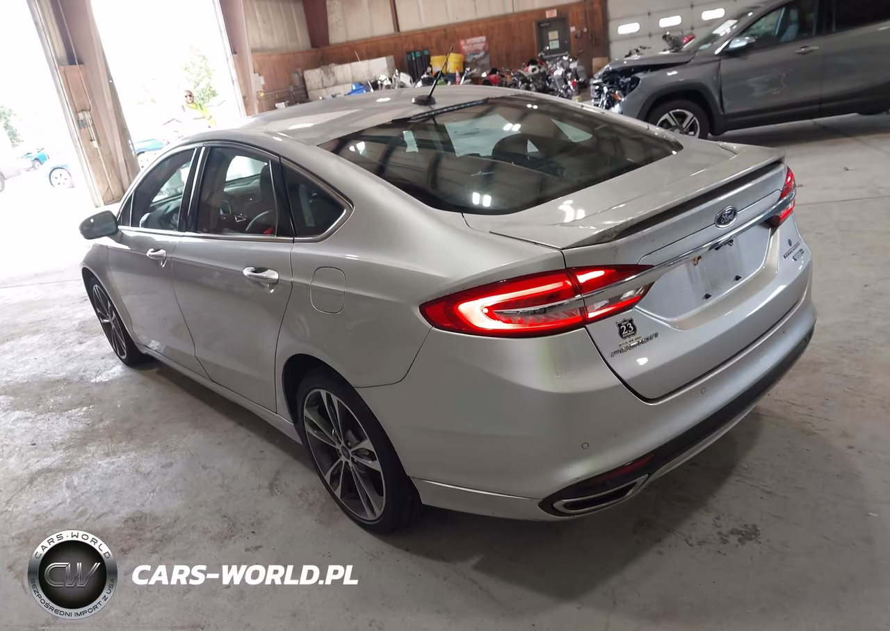 2017 Ford Fusion Titanium VIN:3FA6P0D95HR330944 - 3