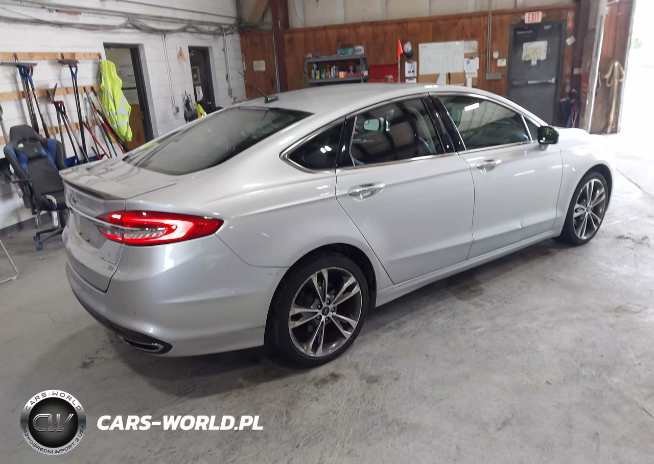 2017 Ford Fusion Titanium VIN:3FA6P0D95HR330944 - 4