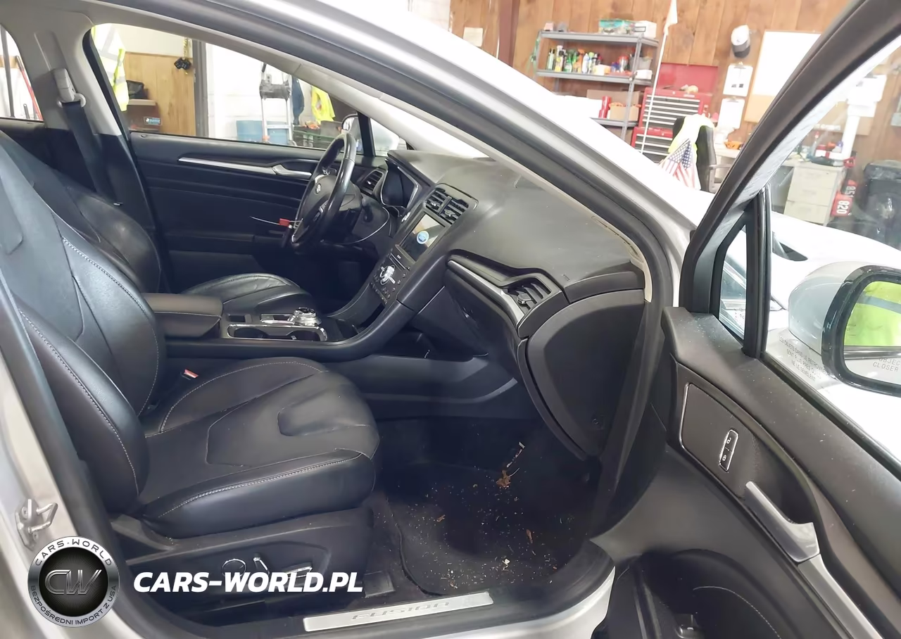 2017 Ford Fusion Titanium VIN:3FA6P0D95HR330944 - 5