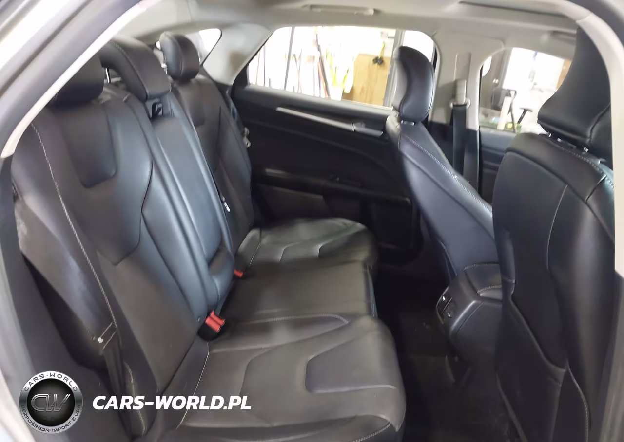 2017 Ford Fusion Titanium VIN:3FA6P0D95HR330944 - 8