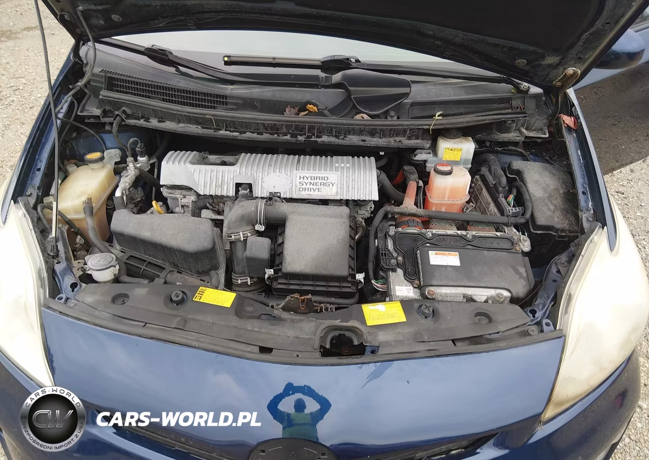 2015 Toyota Prius Two VIN:JTDKN3DU0F1881391 - 10