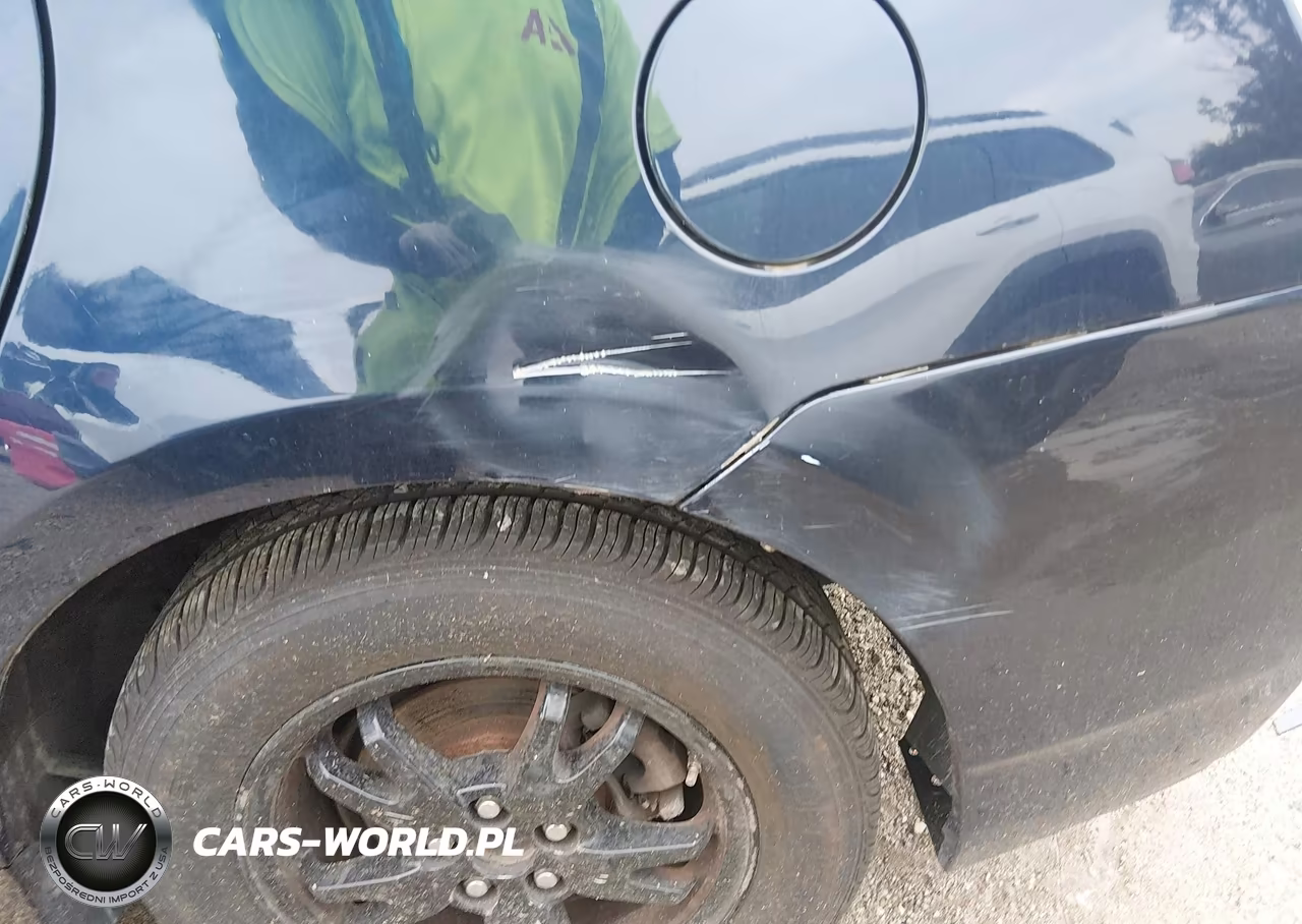 2015 Toyota Prius Two VIN:JTDKN3DU0F1881391 - 18