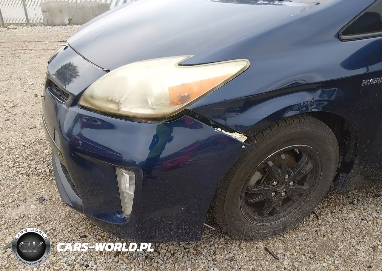 2015 Toyota Prius Two VIN:JTDKN3DU0F1881391 - 6