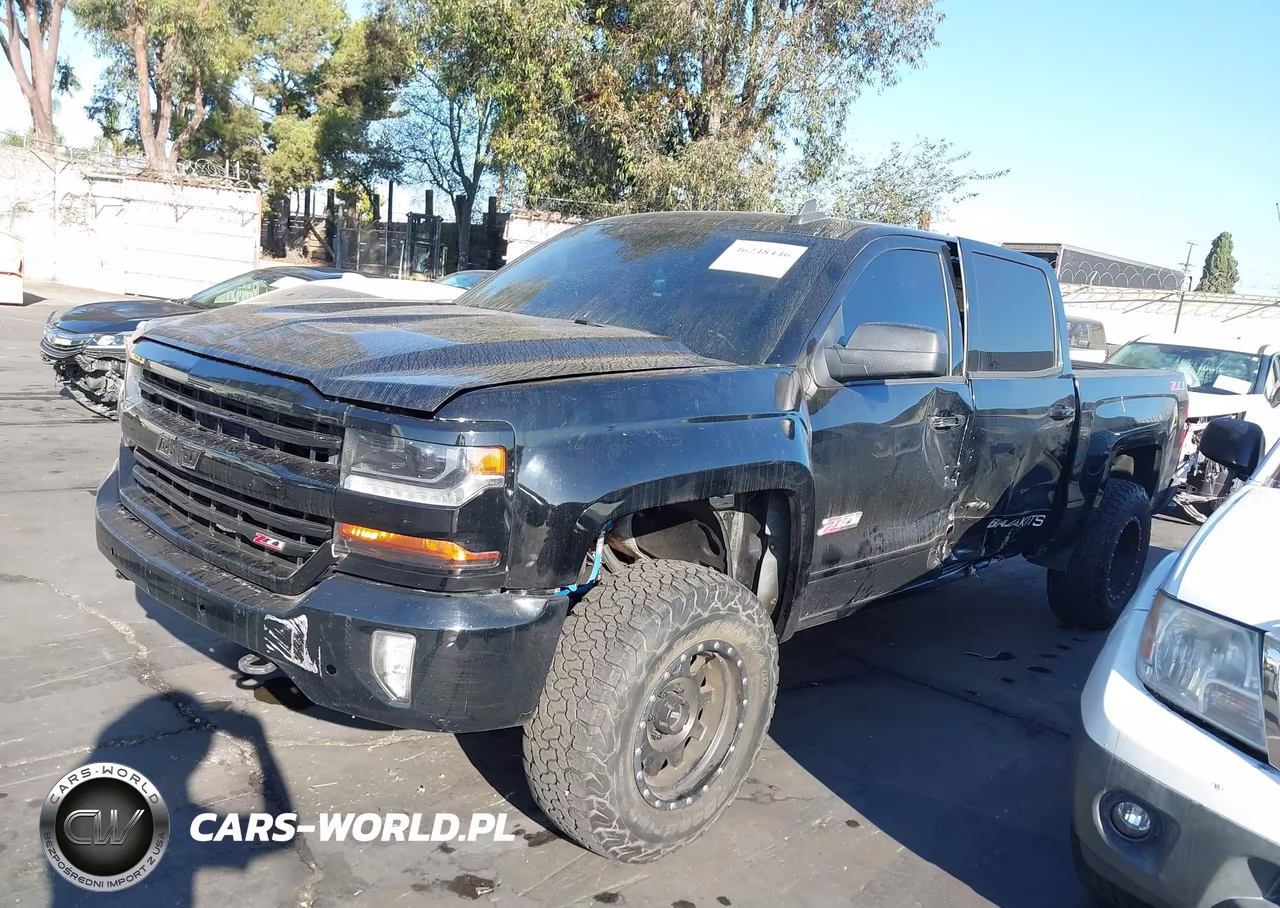 2018 Chevrolet Silverado 1500 2Lt VIN:3GCUKREC8JG488159 - 2