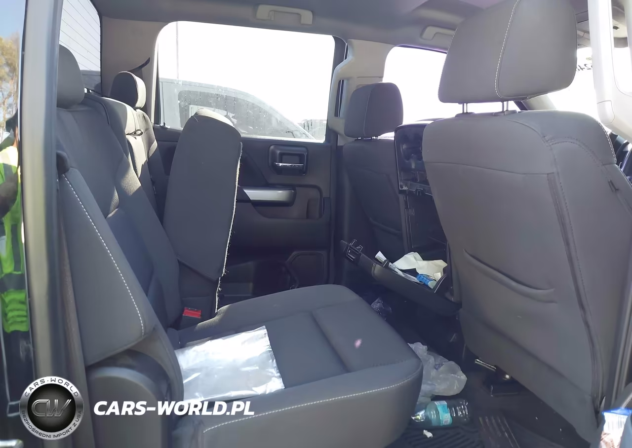 2018 Chevrolet Silverado 1500 2Lt VIN:3GCUKREC8JG488159 - 8