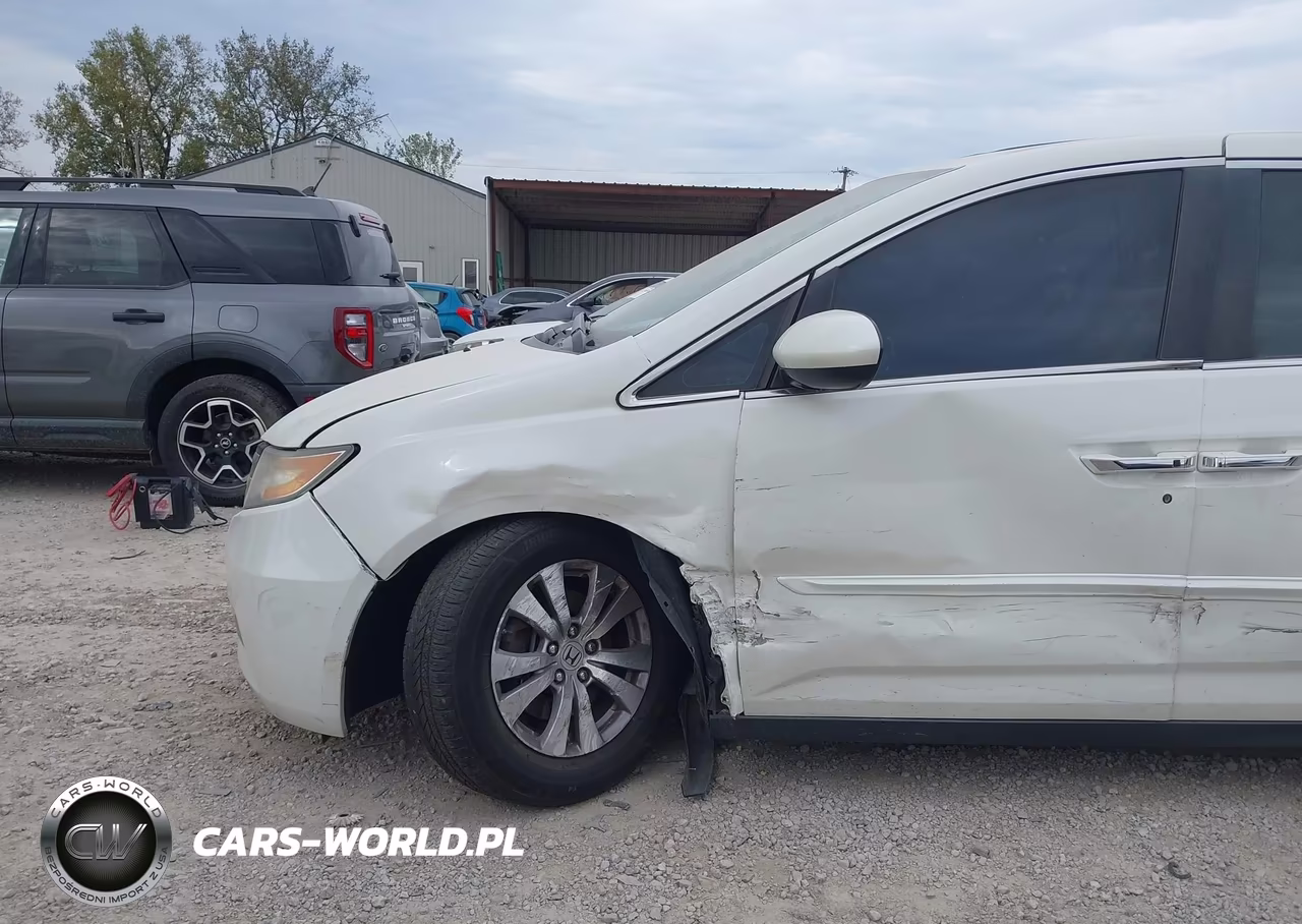 2015 Honda Odyssey Ex-L VIN:5FNRL5H61FB015752 - 6