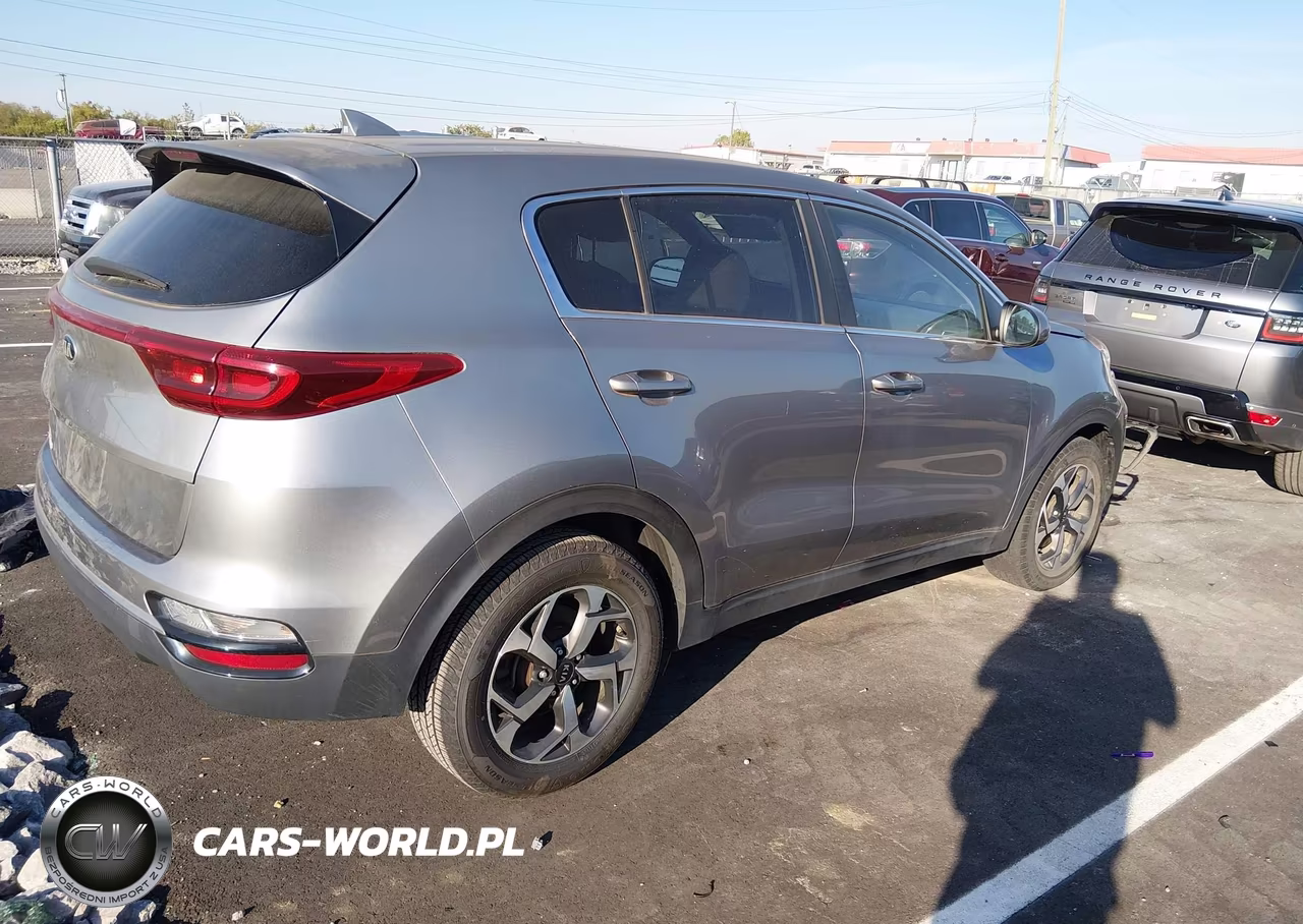 2020 Kia Sportage Lx VIN:KNDPM3AC9L7806850 - 4