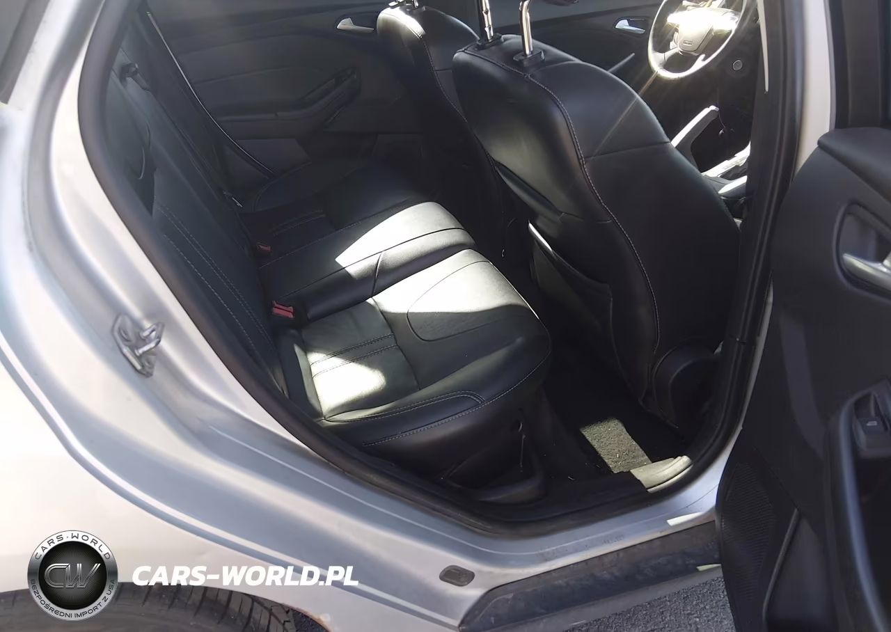 2014 Ford Focus Se VIN:1FADP3K28EL302936 - 8