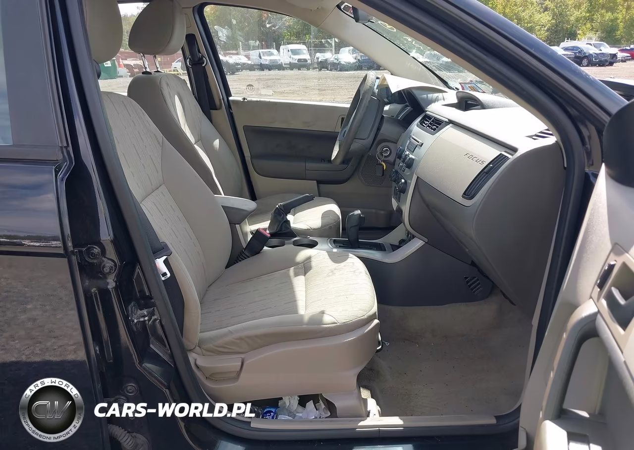 2011 Ford Focus Se VIN:1FAHP3FN7BW132343 - 5