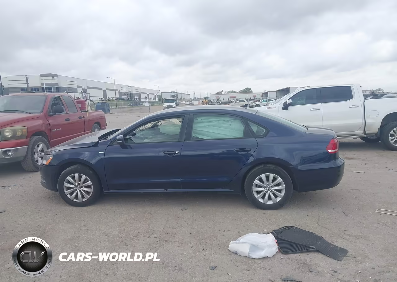 2015 Volkswagen Passat 1.8T Wolfsburg Edition VIN:1VWAT7A38FC049190 - 13