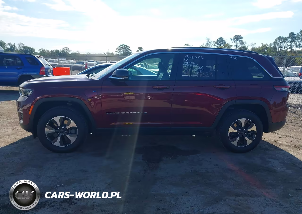 2024 Jeep Grand Cherokee 4Xe VIN:1C4RJYB6XRC721023 - 14