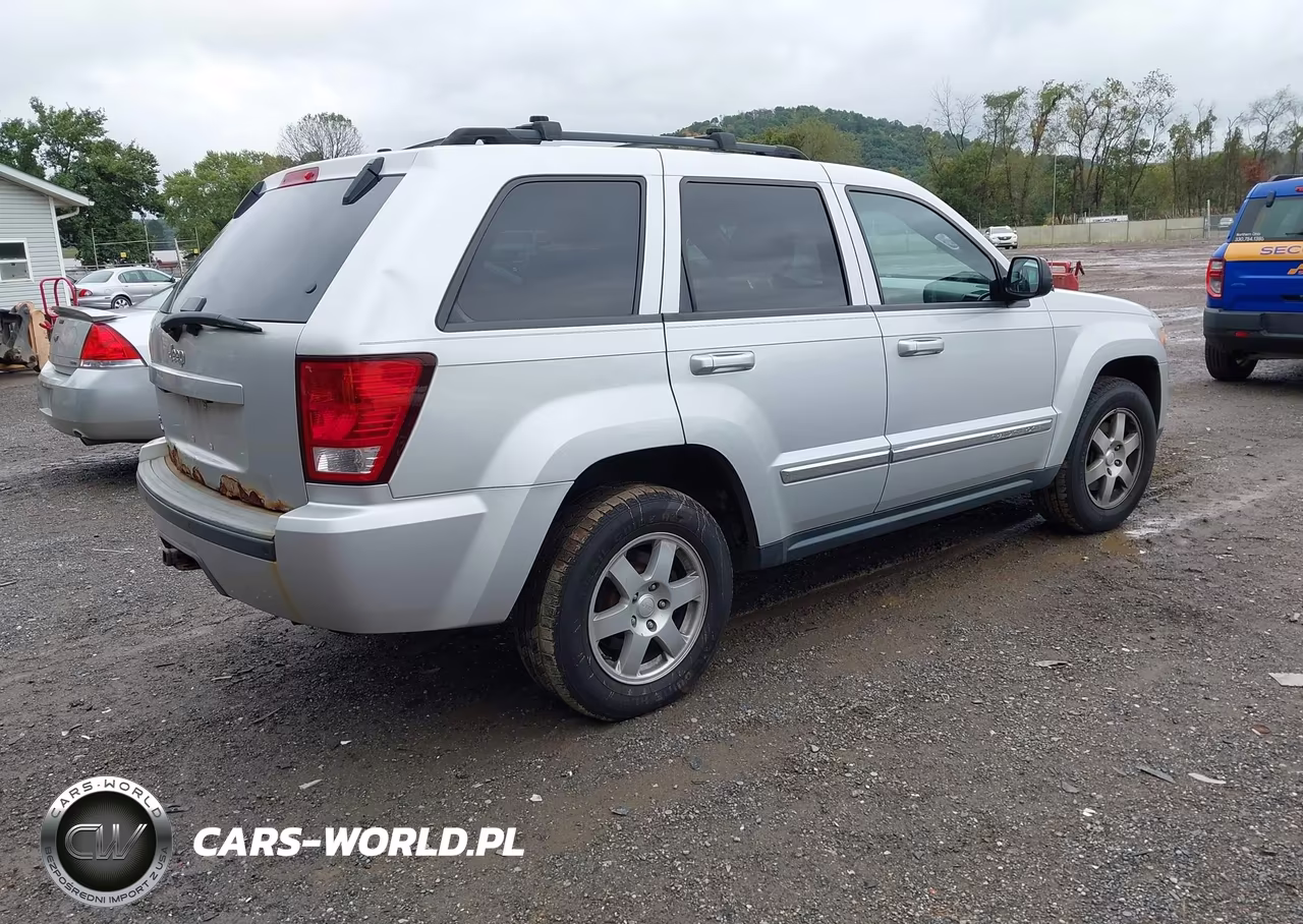 2010 Jeep Grand Cherokee Laredo VIN:1J4PR4GK1AC153371 - 4