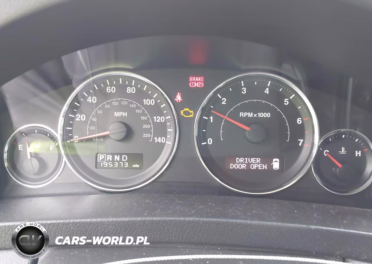 2010 Jeep Grand Cherokee Laredo VIN:1J4PR4GK1AC153371 - 7