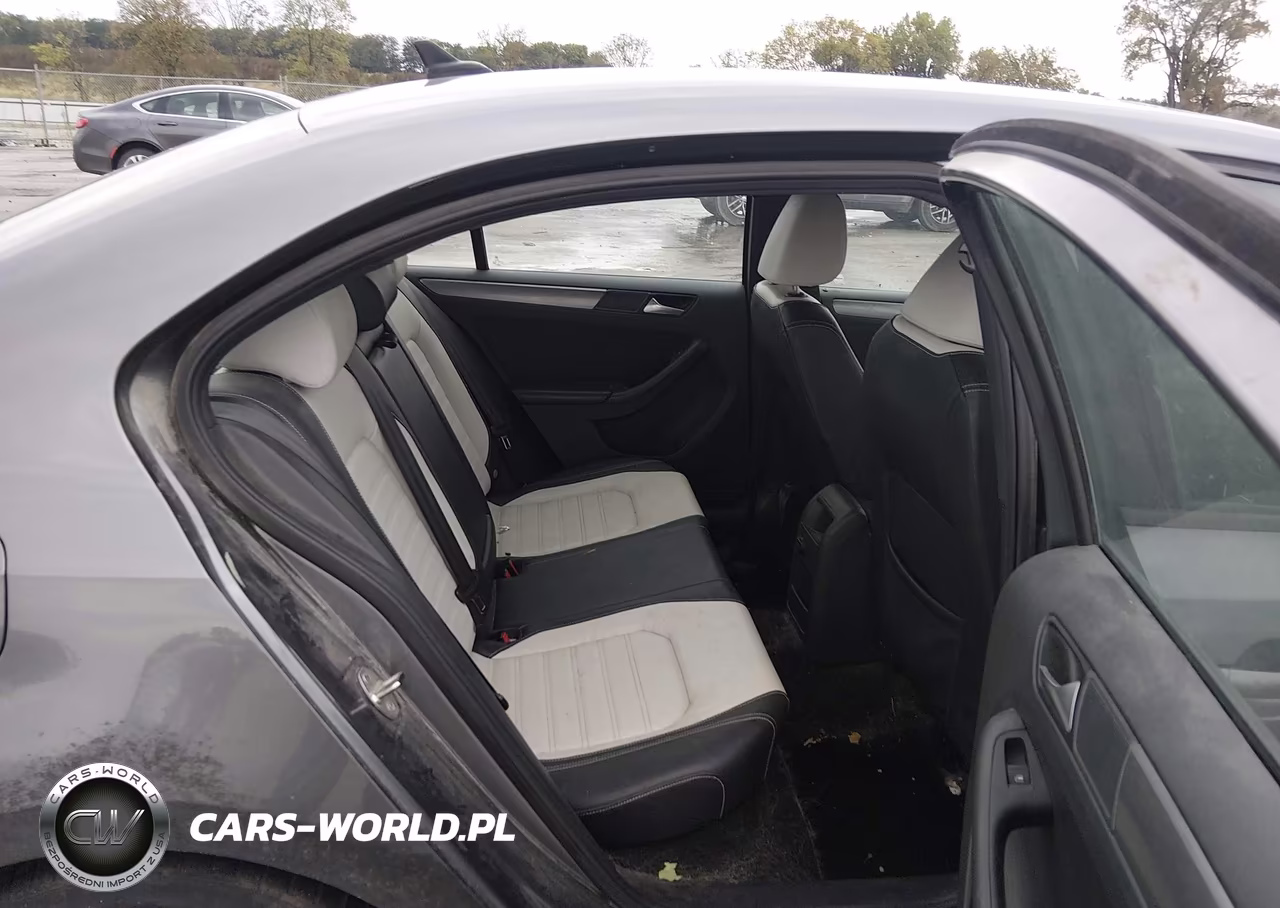 2017 Volkswagen Jetta 1.8T Sport VIN:3VWD17AJ0HM301632 - 8