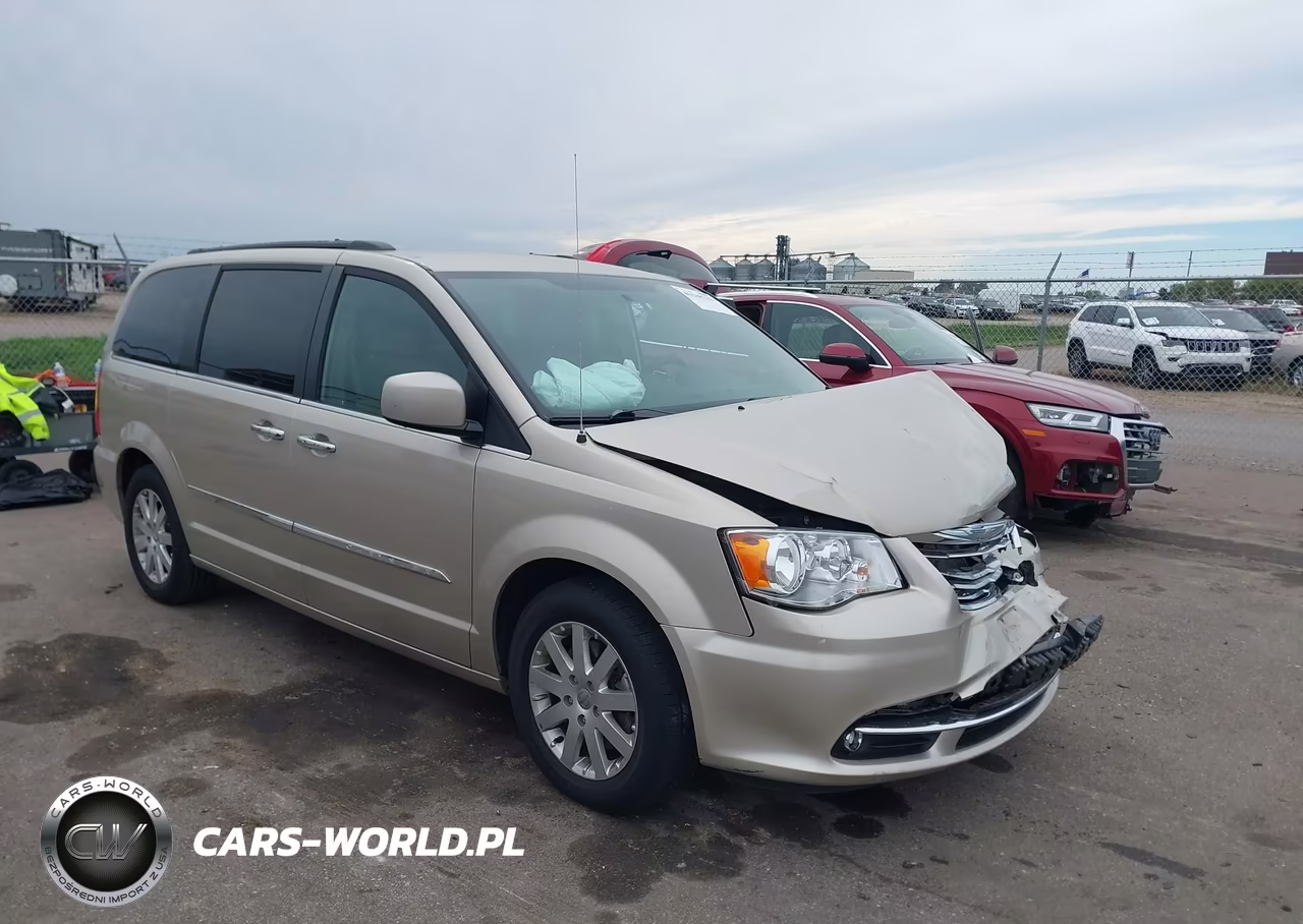 2016 Chrysler Town & Country Touring – zdjęcie 1 z 16