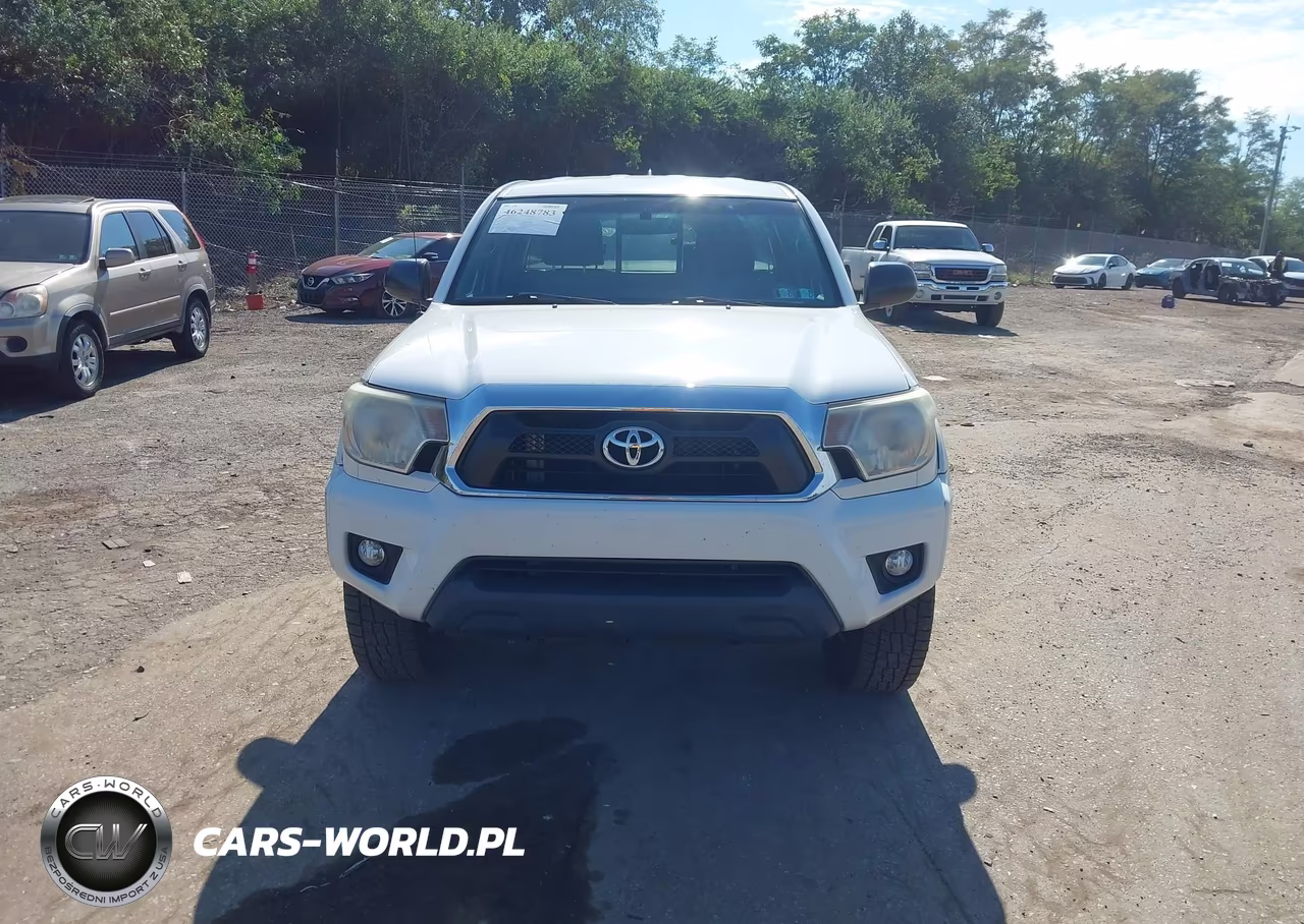 2015 Toyota Tacoma Base V6 VIN:5TFUU4EN7FX129497 - 13