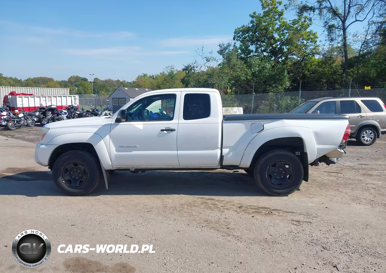 2015 Toyota Tacoma Base V6 VIN:5TFUU4EN7FX129497 - 15
