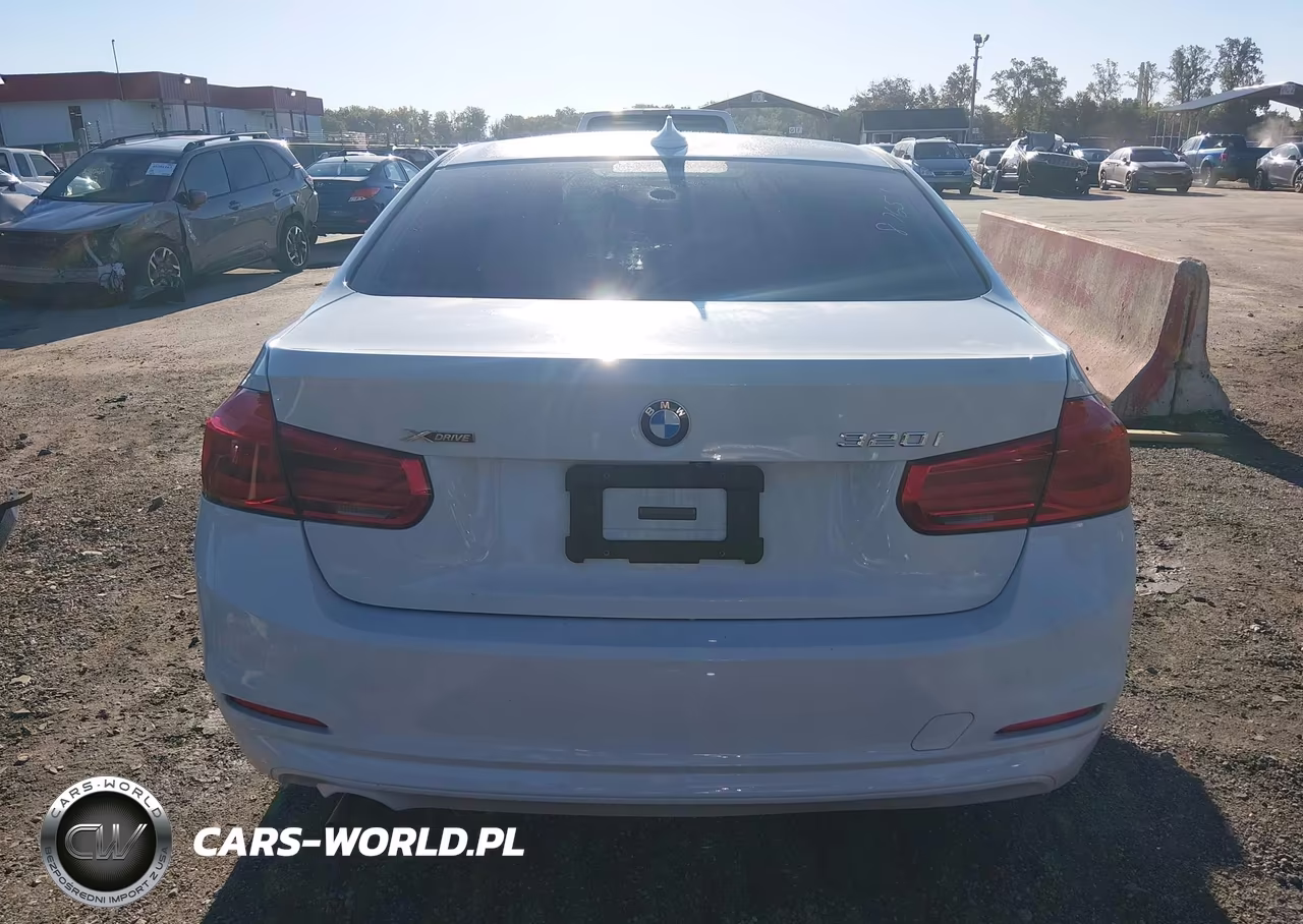2018 BMW 320 Xi VIN:WBA8E5G5XJNU46886 - 17