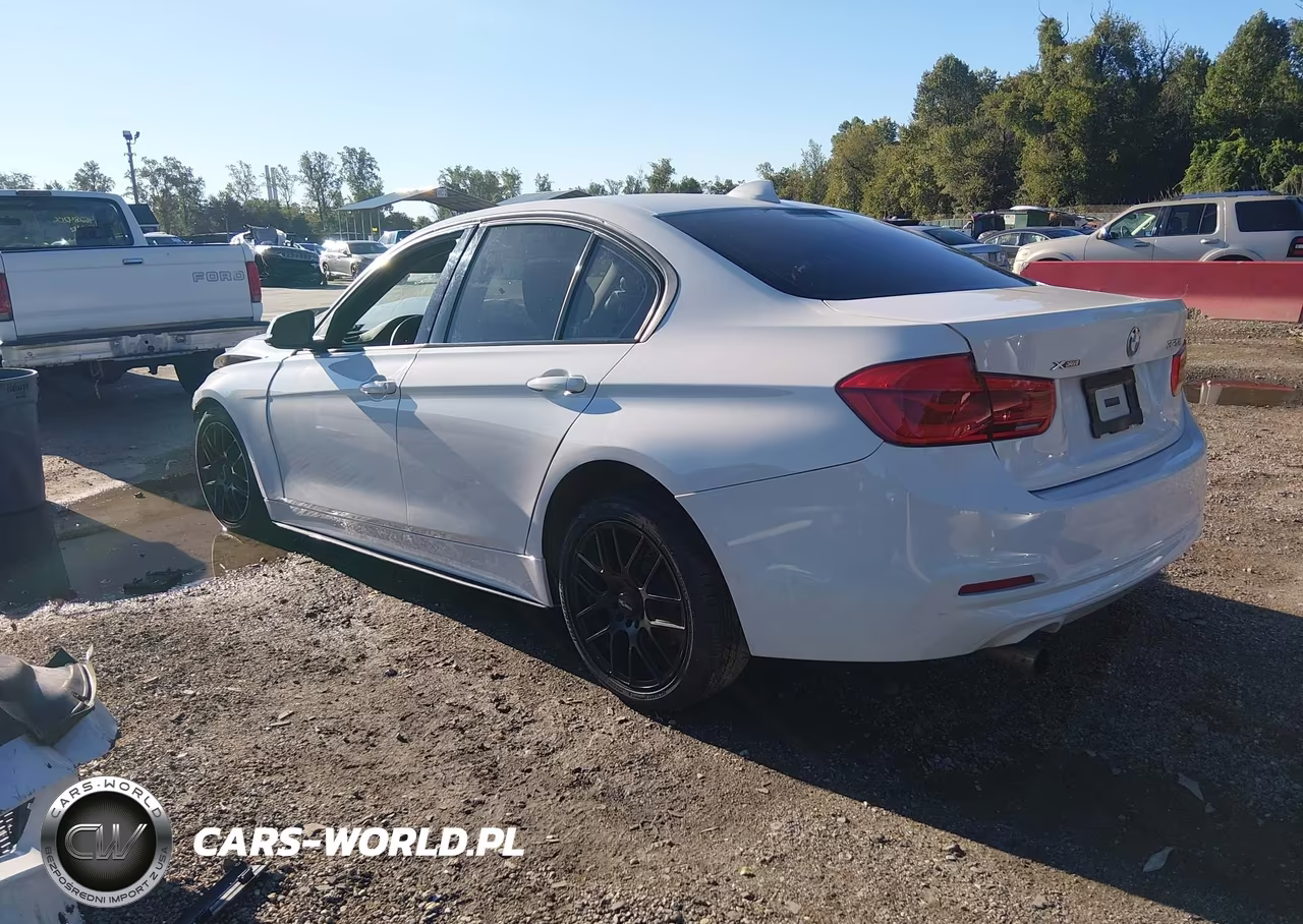 2018 BMW 320 Xi VIN:WBA8E5G5XJNU46886 - 3