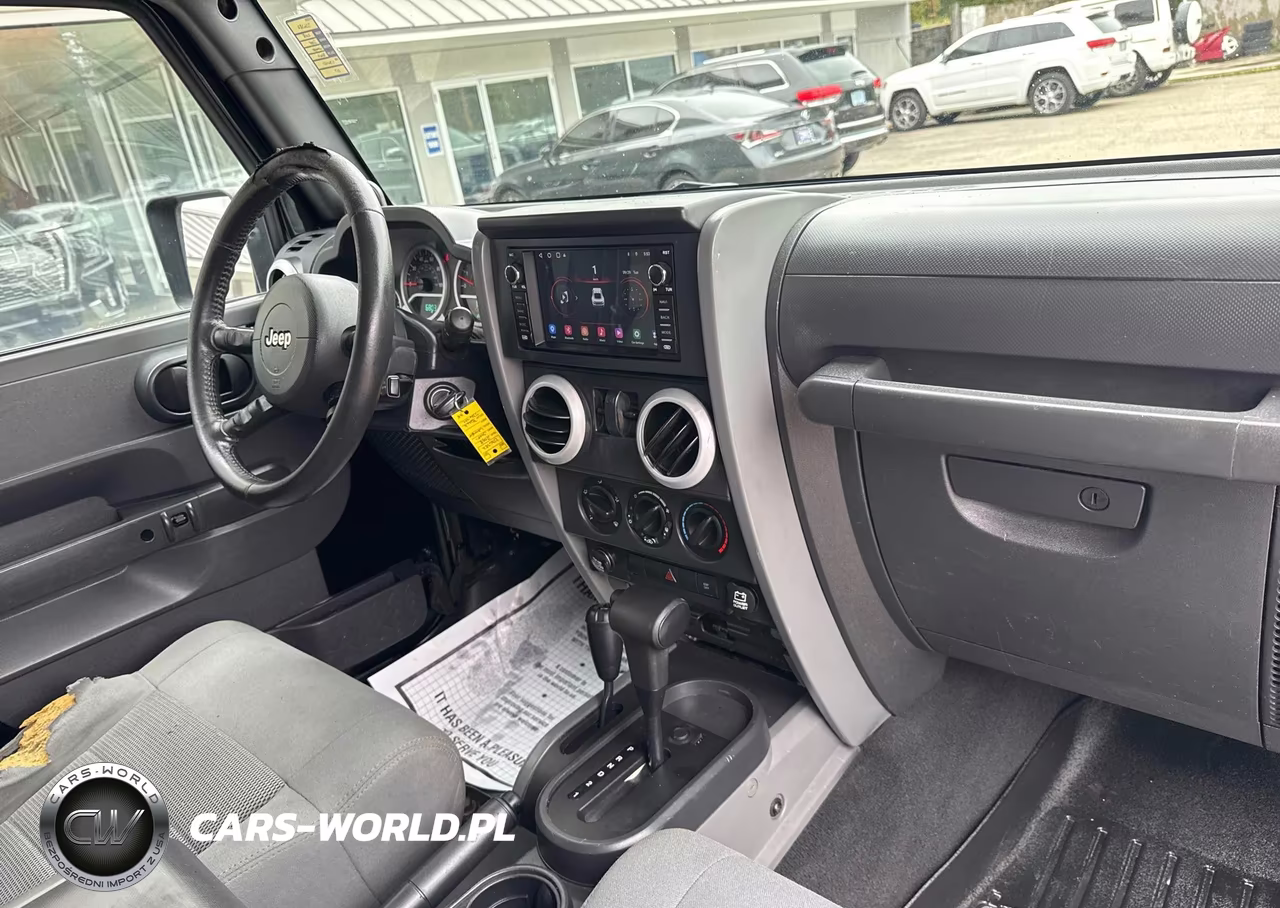 2008 Jeep Wrangler Sahara VIN:1J4FA54118L536421 - 8