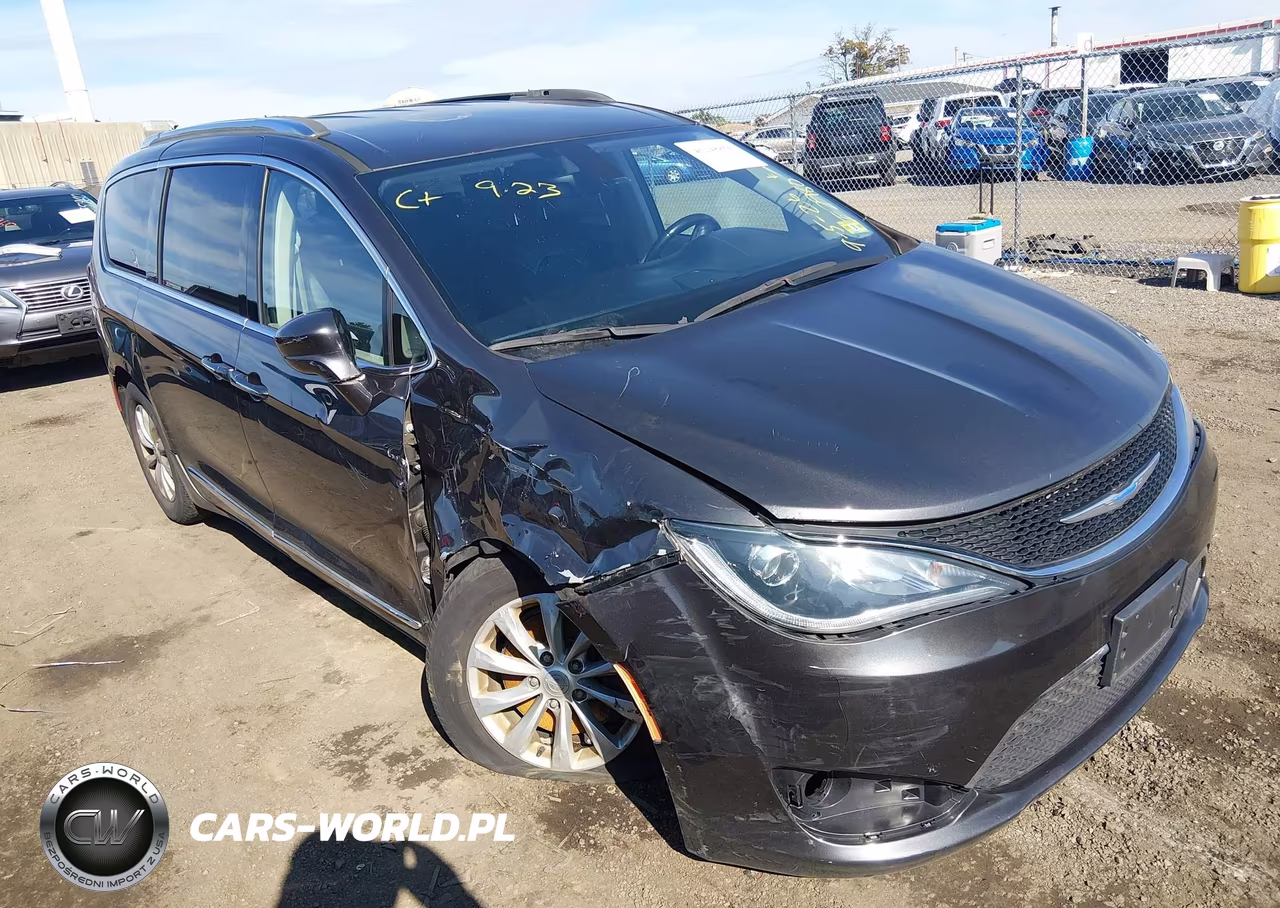 2018 Chrysler Pacifica Touring L