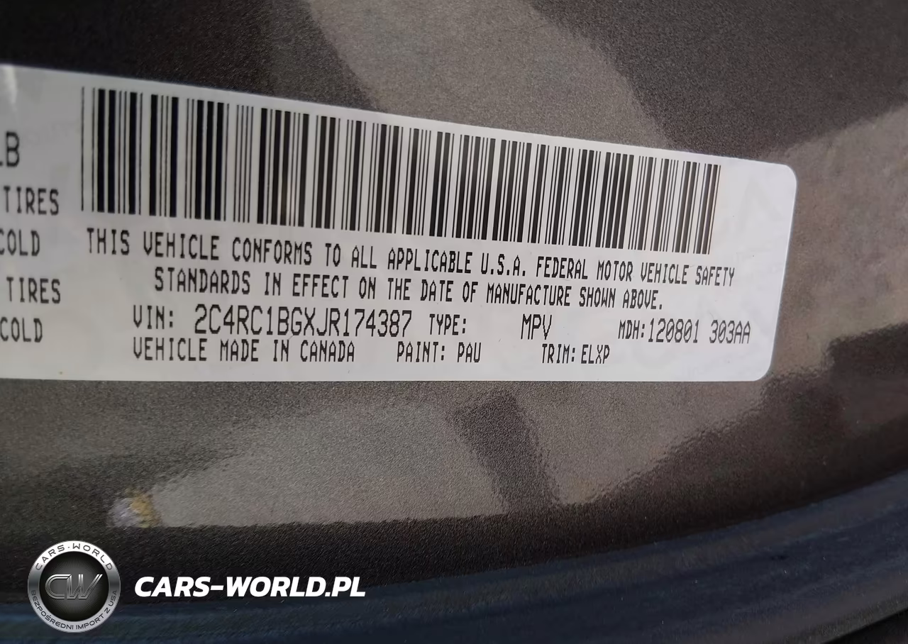 2018 Chrysler Pacifica Touring L VIN:2C4RC1BGXJR174387 - 9
