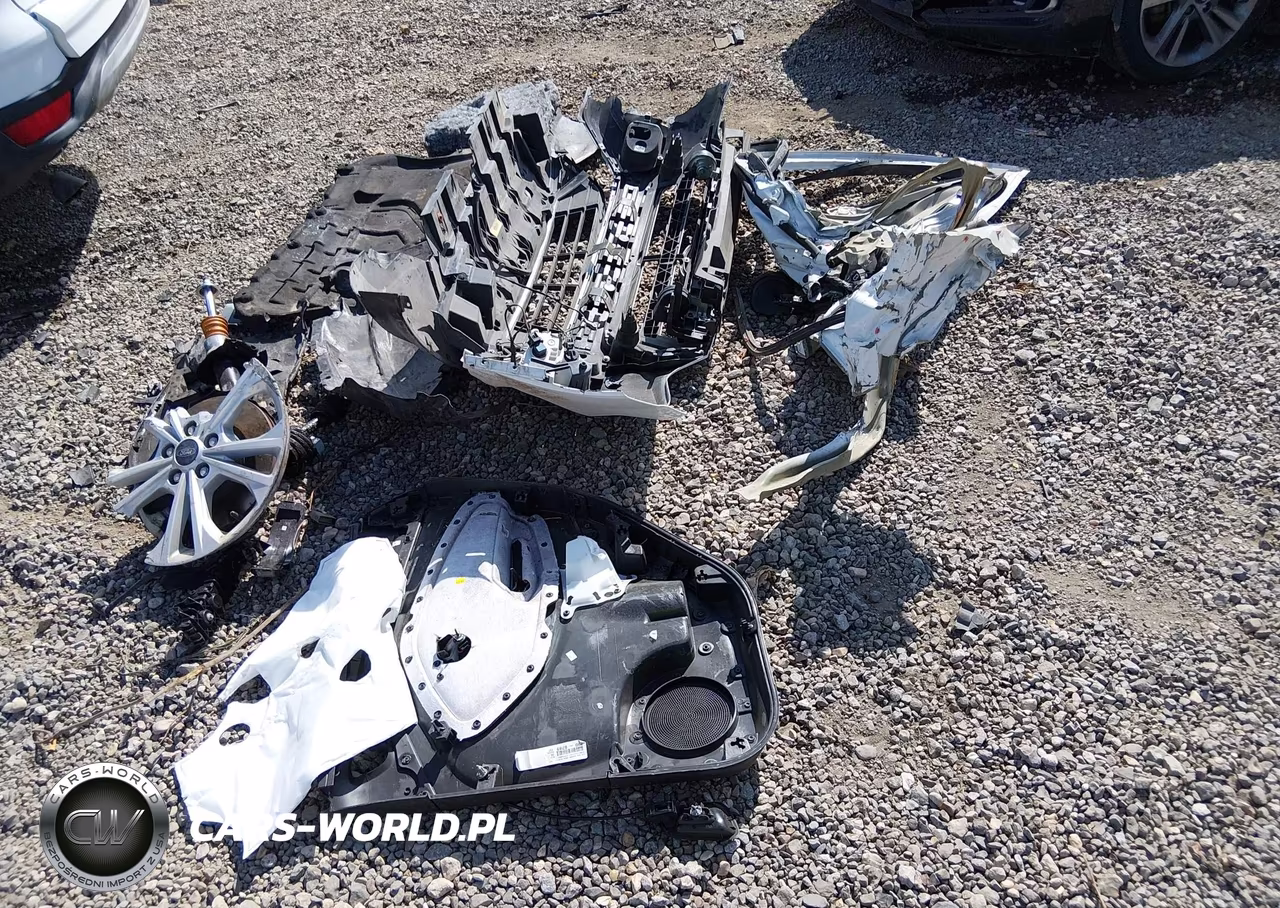 2018 Ford Escape Se VIN:1FMCU0GD2JUA48499 - 12