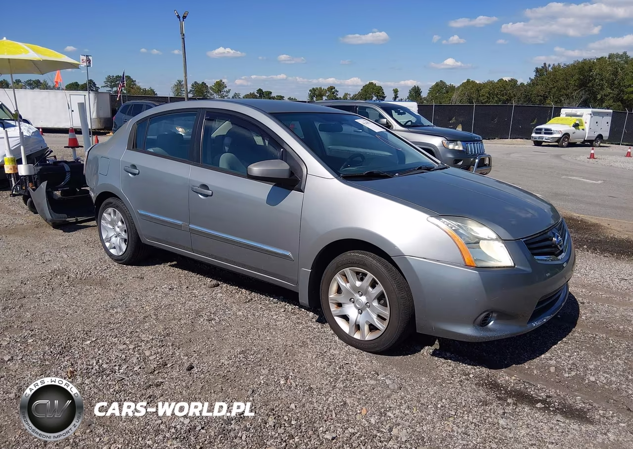2010 Nissan Sentra 2.0S – zdjęcie 1 z 12
