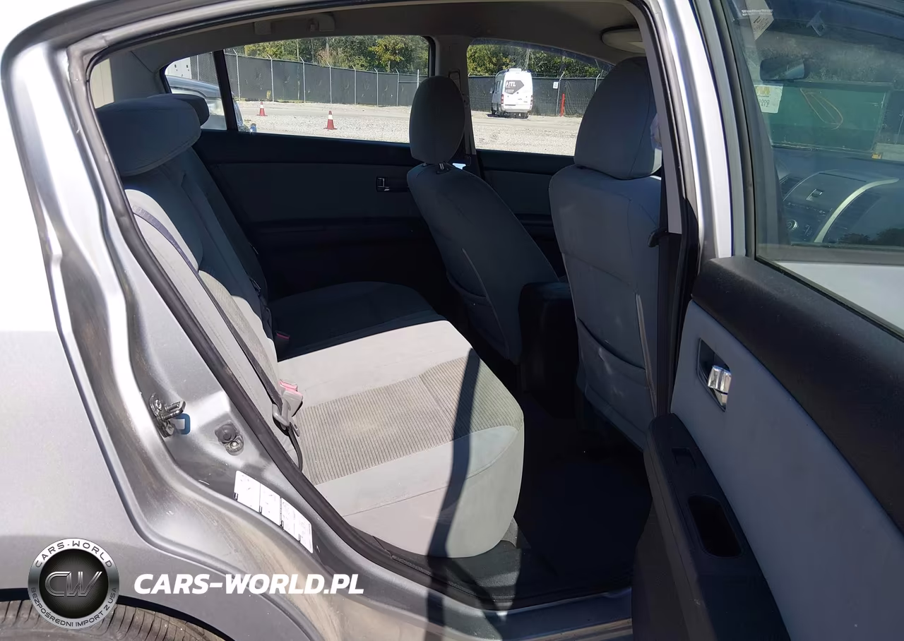 2010 Nissan Sentra 2.0S VIN:3N1AB6AP4AL659204 - 8