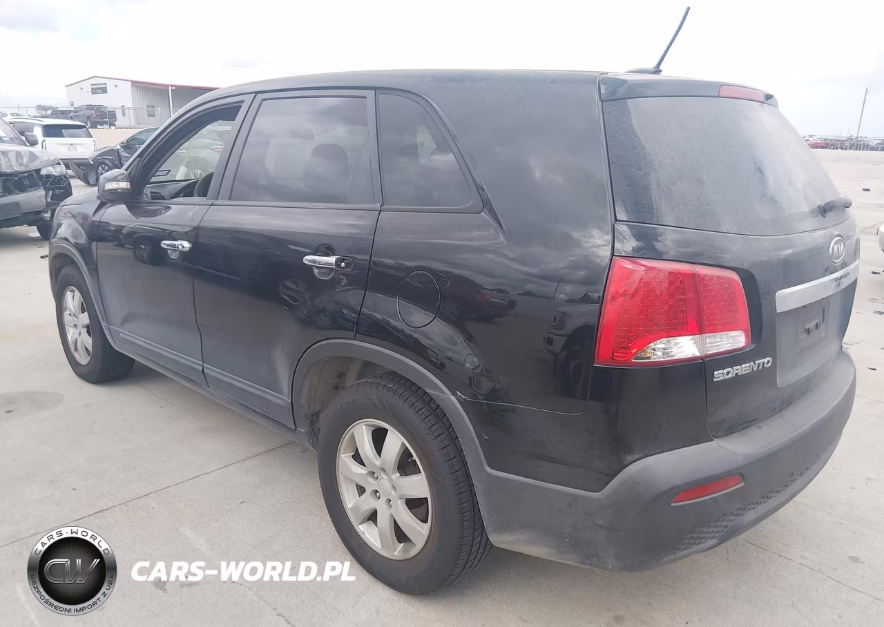 2011 Kia Sorento Lx VIN:5XYKT3A15BG153835 - 3