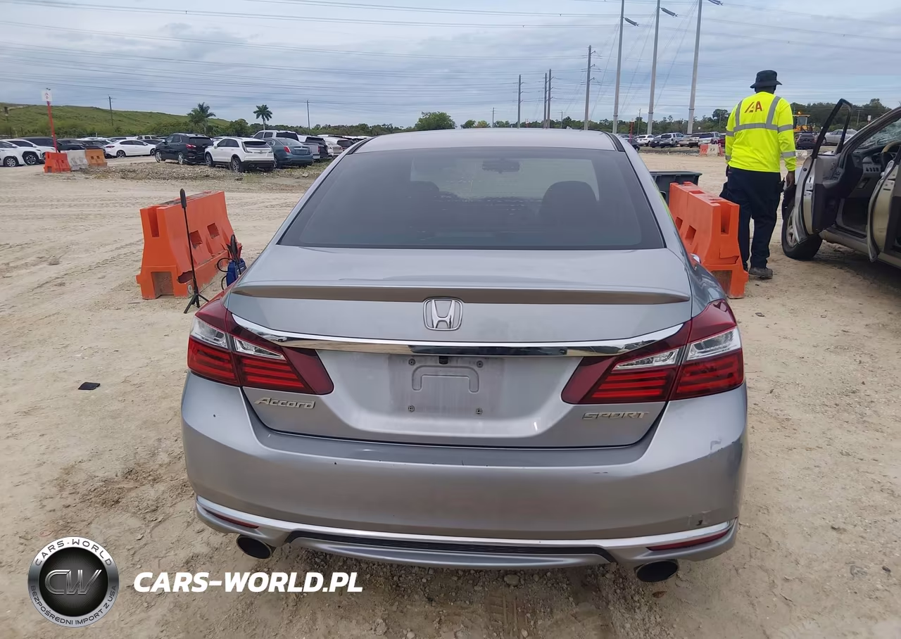 2017 Honda Accord Sport VIN:1HGCR2F50HA046646 - 16