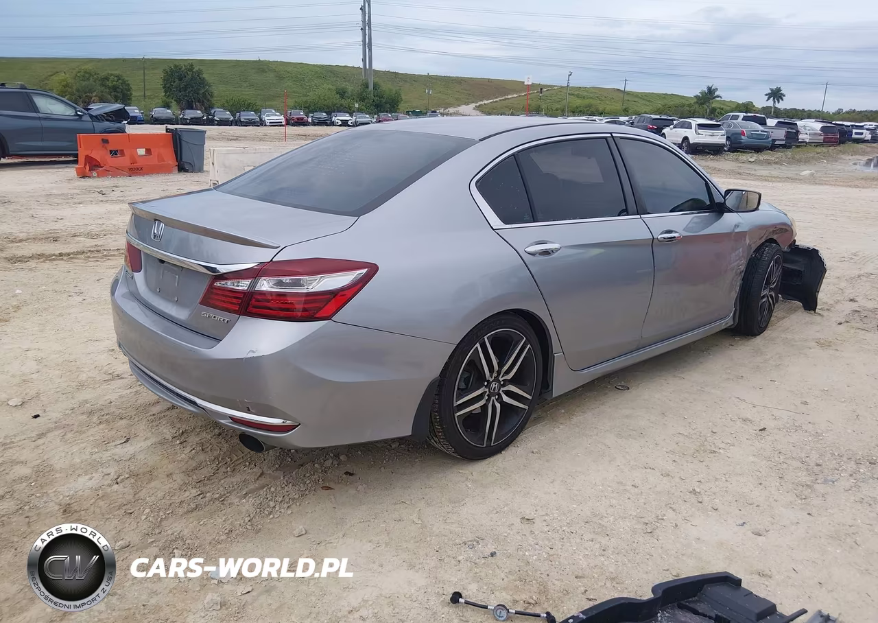 2017 Honda Accord Sport VIN:1HGCR2F50HA046646 - 4