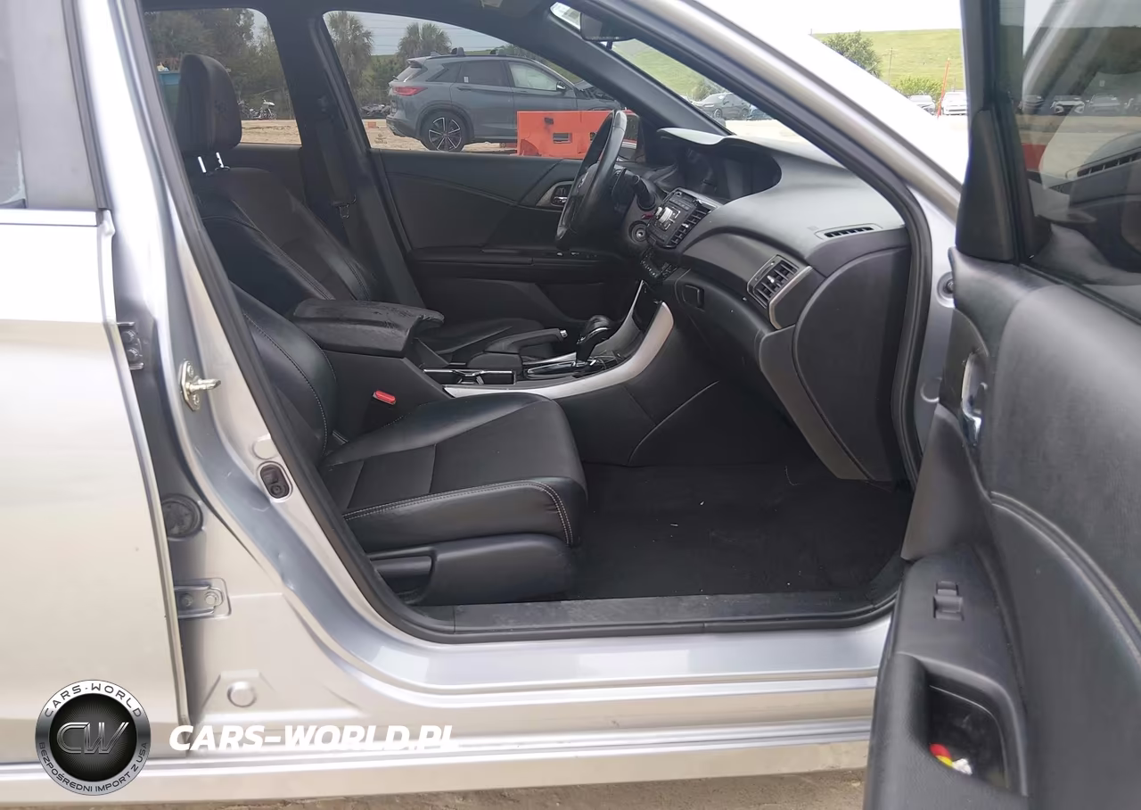 2017 Honda Accord Sport VIN:1HGCR2F50HA046646 - 5