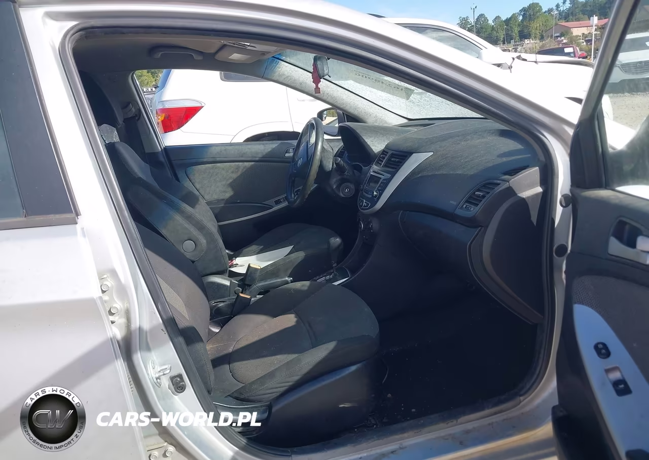 2014 Hyundai Accent Gs VIN:KMHCT5AEXEU145179 - 5