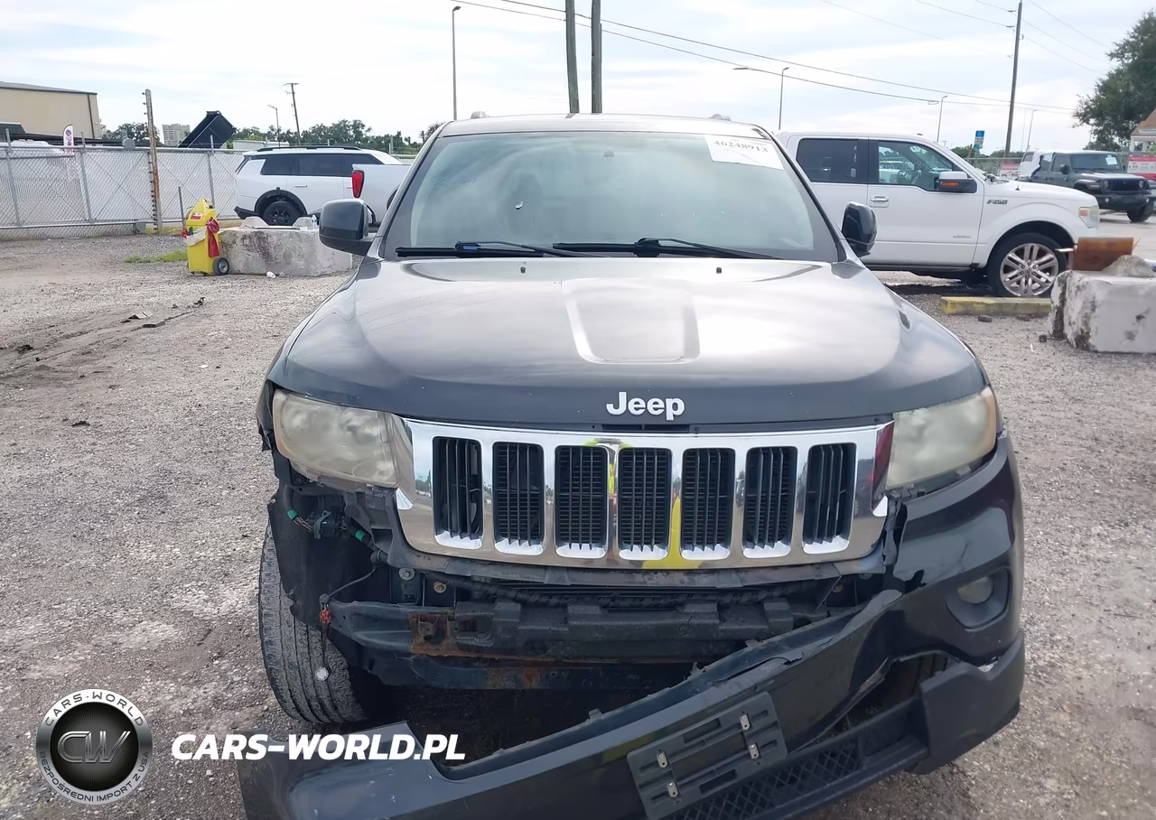 2011 Jeep Grand Cherokee Laredo VIN:1J4RR4GG8BC537735 - 12
