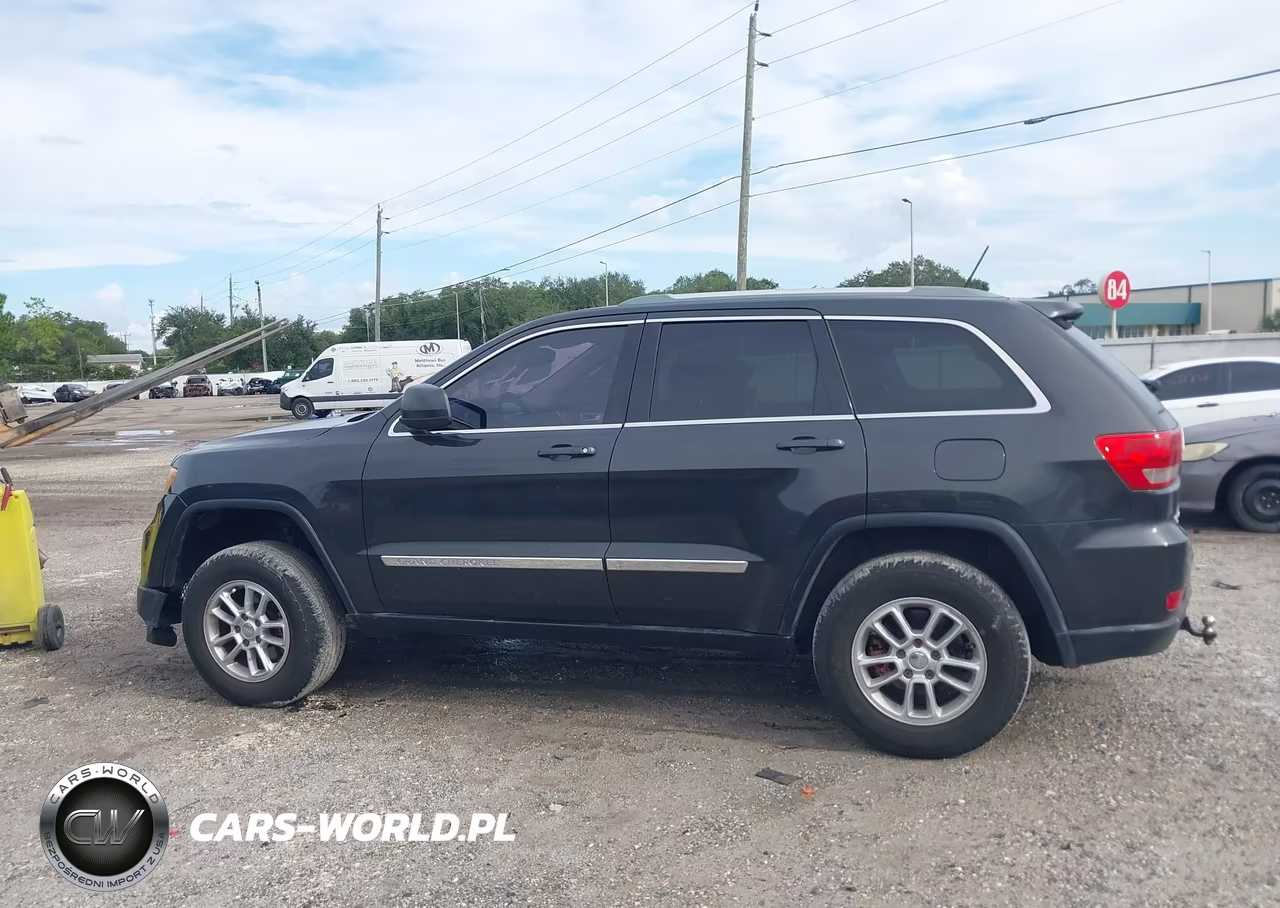 2011 Jeep Grand Cherokee Laredo VIN:1J4RR4GG8BC537735 - 14