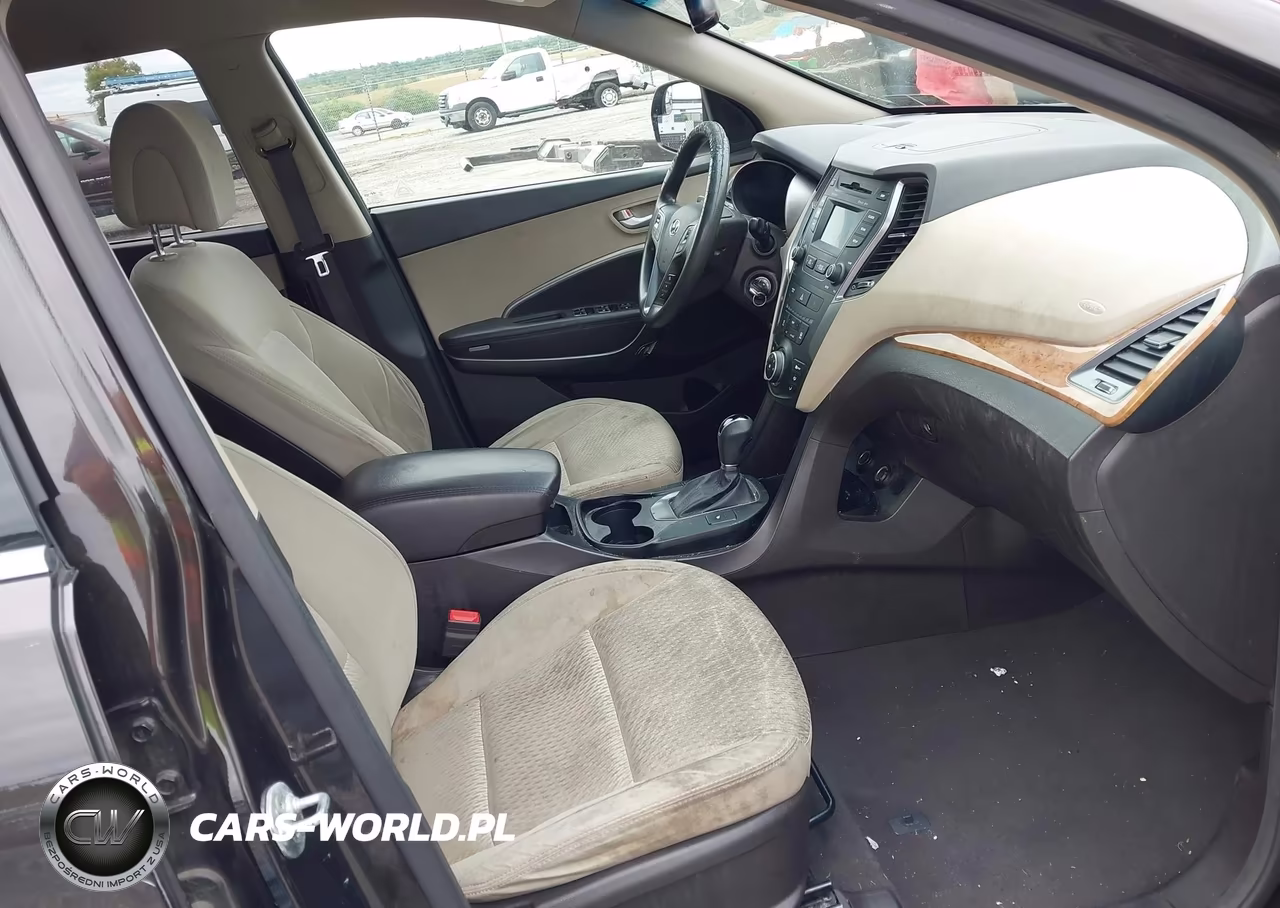 2016 Hyundai Santa Fe Se VIN:KM8SMDHF9GU145193 - 5