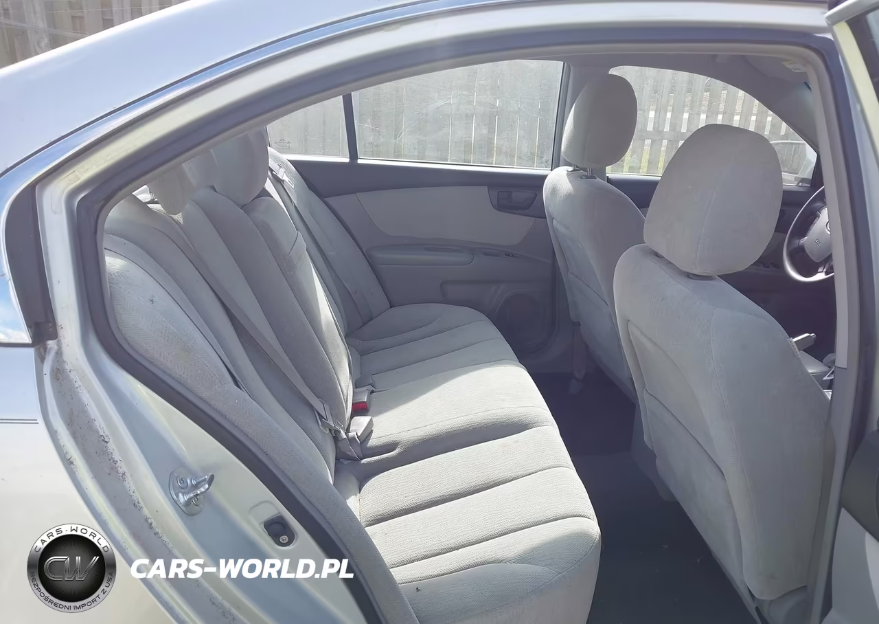 2008 Kia Optima Lx VIN:KNAGE123X85227799 - 8