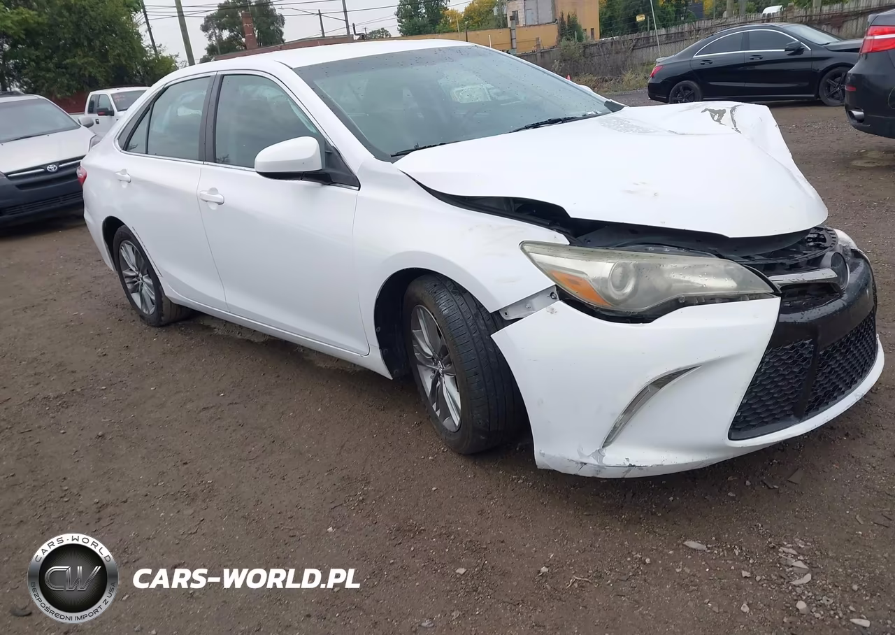 2015 Toyota Camry Se VIN:4T1BF1FK7FU028624 - 1