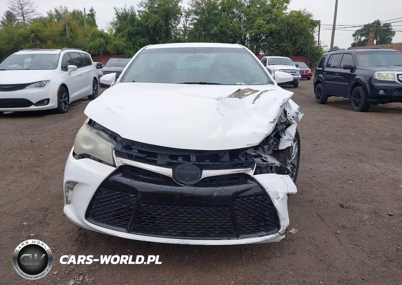 2015 Toyota Camry Se VIN:4T1BF1FK7FU028624 - 12
