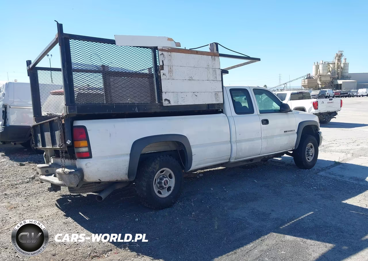 2004 GMC Sierra 2500Hd Work Truck VIN:1GTHC29U14E381524 - 4