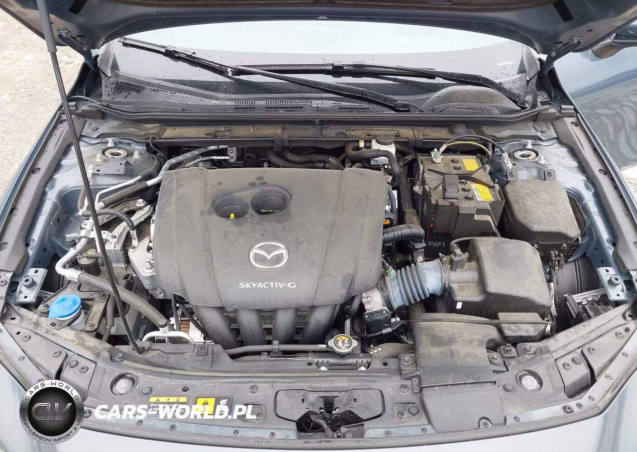 2022 Mazda Mazda3 Premium VIN:JM1BPAMLXN1510985 - 10